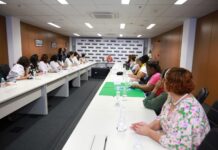 Governadora em exercício se reúne com mulheres de movimentos sociais da Bahia Logo