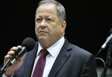 Defesa pede ambulância para Chiquinho Brazão fazer cateterismo Defesa pede ambulância para Chiquinho Brazão fazer cateterismo