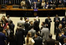 Motta adia votação de PL Antifacção para terça-feira (18) Motta adia votação de PL Antifacção para terça-feira (18)