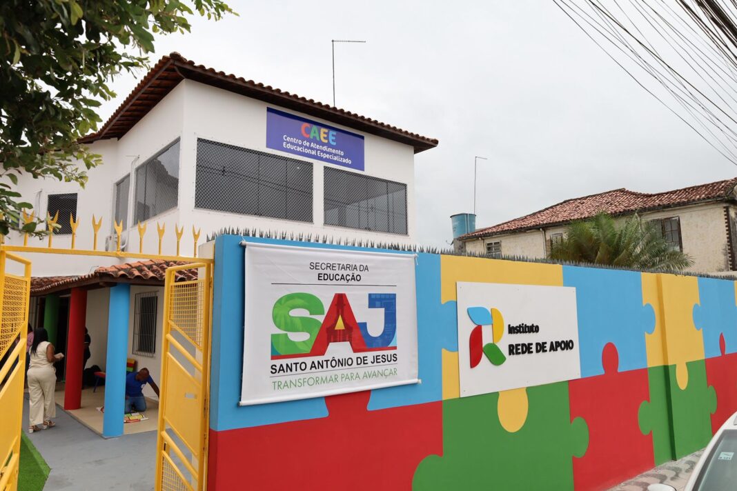 Prefeitura de Santo Antônio de Jesus assina termo de colaboração para ampliar Atendimento Educacional Especializado na rede municipal – Prefeitura de Santo Antônio de Jesus - BA