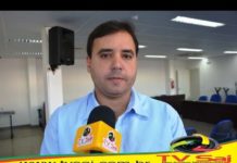 Prefeitos de Jaguaripe, Salinas, Aratuípe, Nazaré, Muniz Ferreira; autoridades do judiciário e liderança nazarena, falam sobre CEJUSC, em NAZARÉ
