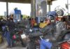 Motociclistas protestam por guichês exclusivos para motos em pedágios baianos