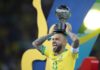 Maior ganhador de títulos do futebol, Daniel Alves vai virar estátua em Juazeiro