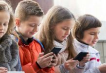 Comportamento: Meu filho não sai do celular, o que fazer?