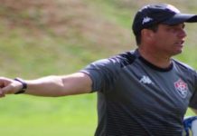 Vitória demite técnico Osmar Loss