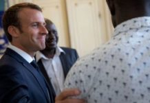 Espero que os brasileiros tenham logo um presidente à altura do cargo, diz Macron