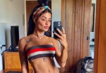 Aline Riscado surge de biquíni e exibe boa forma