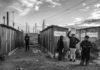 ÁFRICA DO SUL: Apartheid e ‘cidades de lata’ marcam o país mais desigual – “A triste realidade. Acinte ao existencialismo humano”