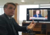 Bolsonaro faz nova live assistindo a Trump na TV e nega bajular americano