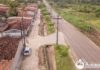 Prefeitura promoveu serviços de limpeza e colocação de manilhas em canal: ARATUÍPE