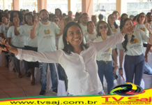 ZANDRA DAIANE, em seu pronunciamento, na Jornada Pedagógica de JAGUARIPE
