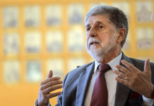 “Teremos o direito de comprar ferro velho”, diz Amorim sobre acordo militar com EUA
