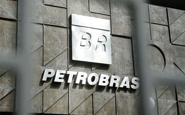 90828,petrobras-diminui-precos-da-gasolina-em-8-e-do-diesel-em-4-nas-refinarias-3