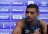 Diego Souza e mais dois funcionários do Grêmio testam positivo para Covid-19