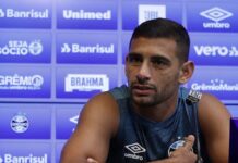 Diego Souza e mais dois funcionários do Grêmio testam positivo para Covid-19