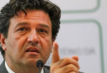 Mandetta diz que vai colaborar com cidades do sul da Bahia após disparo no número de casos de Covid-19