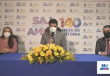 Prefeito, Vice, Presidente da Câmara e padre, em pronunciamentos alusivos aos 140 anos de emancipação política de Santo \Antonio de Jesus