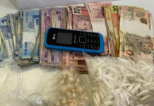 Dinheiro e entorpecentes apreendidos após perseguição