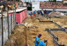 Dom Macedo Costa retoma obra de construção da creche escola na sede do município