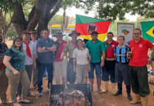 Covid: Brasil se aproxima de 137 mil mortes e Bolsonaro vai a aglomeração sem máscara