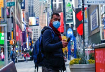 Covid-19: Alemanha limita festas, e Nova York multará quem se recusar a usar máscara
