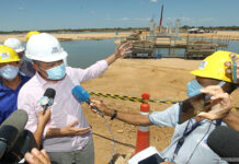 Obras da nova ponte sobre o Rio São Francisco são vistoriadas pelo governador