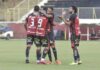 Vitória vira para cima do Oeste e cola no G-4