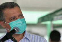 Aulas presenciais na Bahia devem voltar com turmas pela metade e em dias alternados, diz Rui Costa