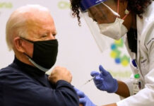 Presidente eleito dos EUA, Joe Biden recebe 1ª dose de vacina contra a Covid-19