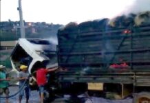Caminhão carregado de capim pega fogo ao passar perto de queimadas em rodovia em Brejões