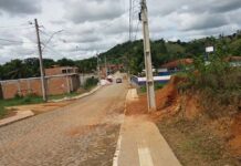 Prefeitura de Muniz Ferreira, em parceria com a Coelba, realiza substituição de poste
