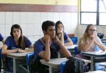 Decreto que proíbe aulas presenciais na Bahia é prorrogado até 14 de março