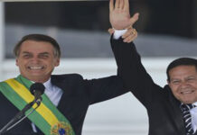 Ministério Público pede ao TCU para trocar Bolsonaro por Mourão na gestão da crise da Covid