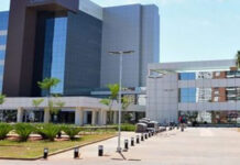 Mulher visita marido internado com Covid-19 e descobre que ele tem uma amante