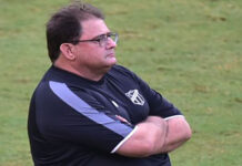 ‘Quero a orelhuda’: Guto Ferreira diz que Ceará precisa construir o jogo contra o Bahia
