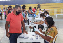 Covid: 1400 pessoas recebem primeira dose de vacina nesta terça (25) em SAJ