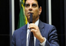 Deputado baiano nega esquema com Bolsonaro e atribui recursos a “empenho individual”
