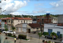 Comerciantes se unem visando a realização de protestos para reabertura do Banco Bradesco, em MUNIZ FERREIRA