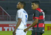 Vitória sofre gol nos minutos finais e volta a perder na Série B do Brasileirão