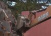 Comerciantes protestam após derrubada de lojas em Itaparica