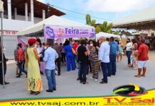 Fotografias da Feira de Artesanato da Bahia, em Maragojipinho, distrito de Aratuípe