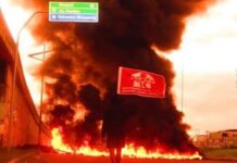 Grupo interdita tráfego na Rótula do Abacaxi em protesto contra Bolsonaro
