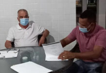 Prefeito assina ordens de serviços para reforma em creche e escola, em Conceição, Salinas da Margarida