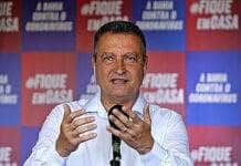 Rui entrega ambulância e autoriza construção de escola em Itamari