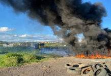 Vale do Jiquiriçá: Caminhoneiros protestam contra alta no preço dos combustíveis