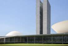 Prefeitos de todo o país vão a Brasília em manifestação contra propostas do governo federal