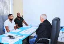 Prefeito Wilson Pedreira Wilson assinou a ordem de serviço para revitalização da Praça Campo da Bola, em SALINAS DA MARGARIDA