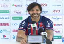 ‘Sensação única vestir essa camisa’, diz Ricardo Goulart após estreia pelo Bahia