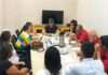 Prefeitura recebeu, na manhã desta sexta-feira (14), representantes dos professores da rede municipal de ensino