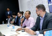 Prefeito de Santo Antônio de Jesus, Genival Deolino, participou de reunião sobre projeto de modernização da iluminação pública